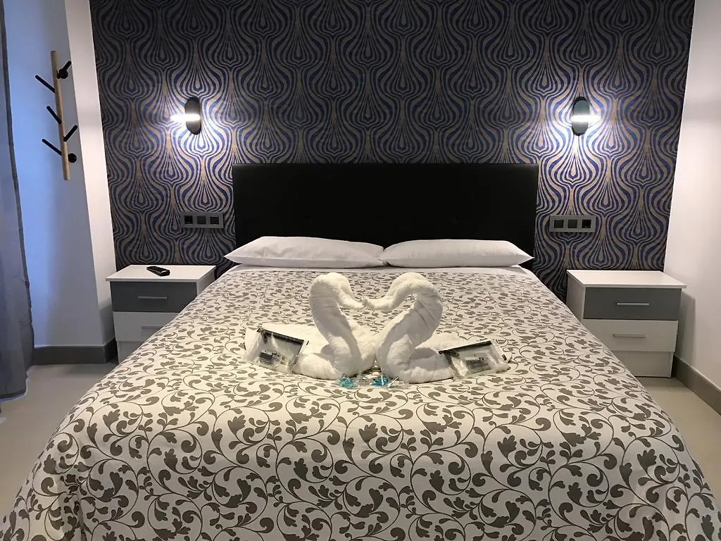 Pension Las Setas Seville 3*,